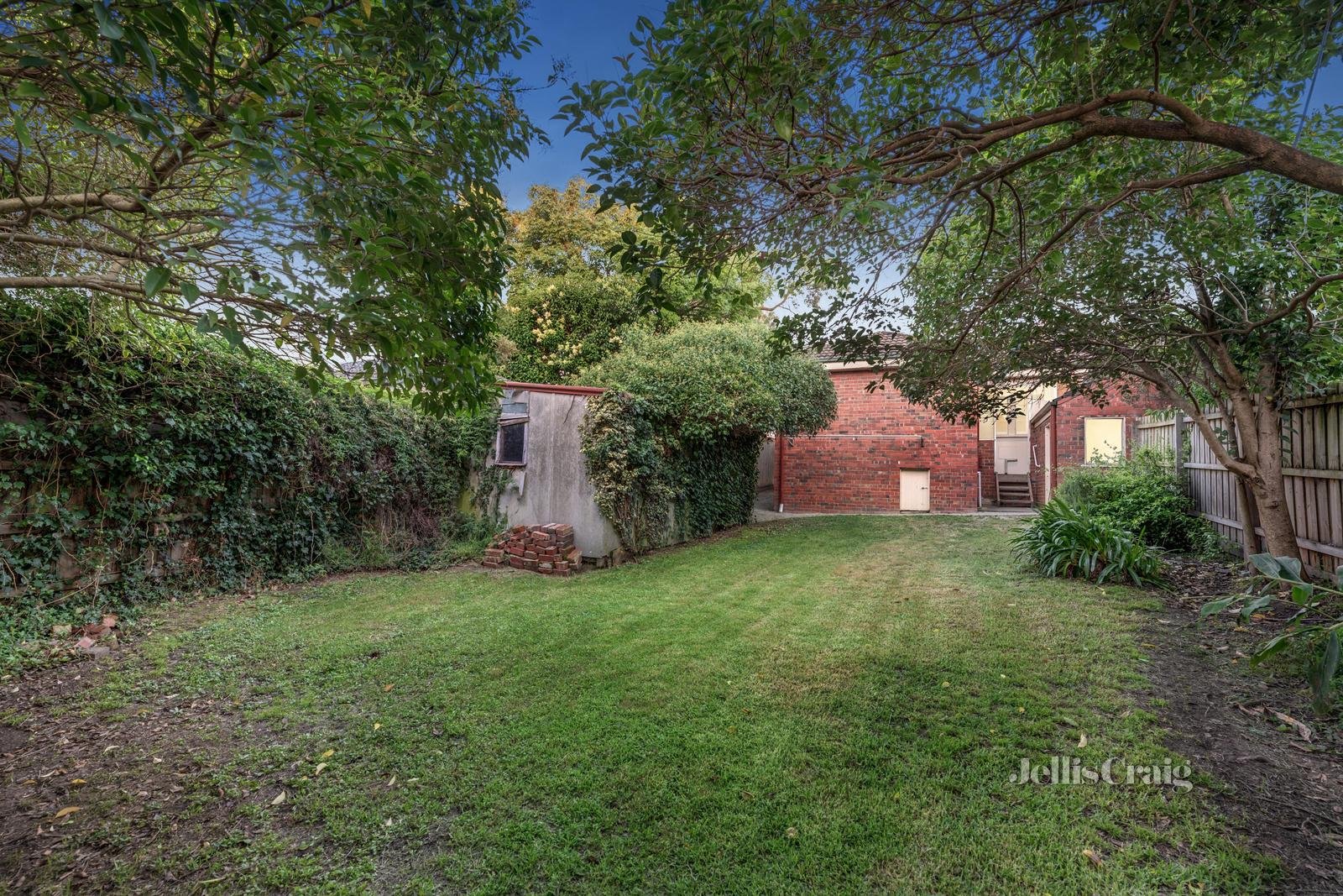 13 Beech Street, Surrey Hills image 11