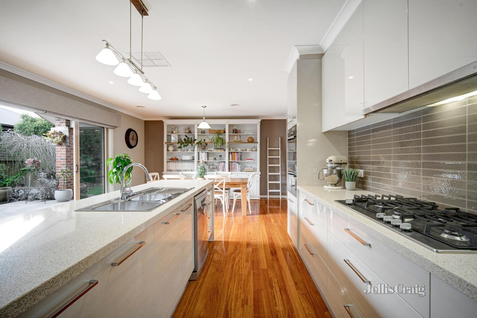 13 Bellington Drive, Alfredton image 5