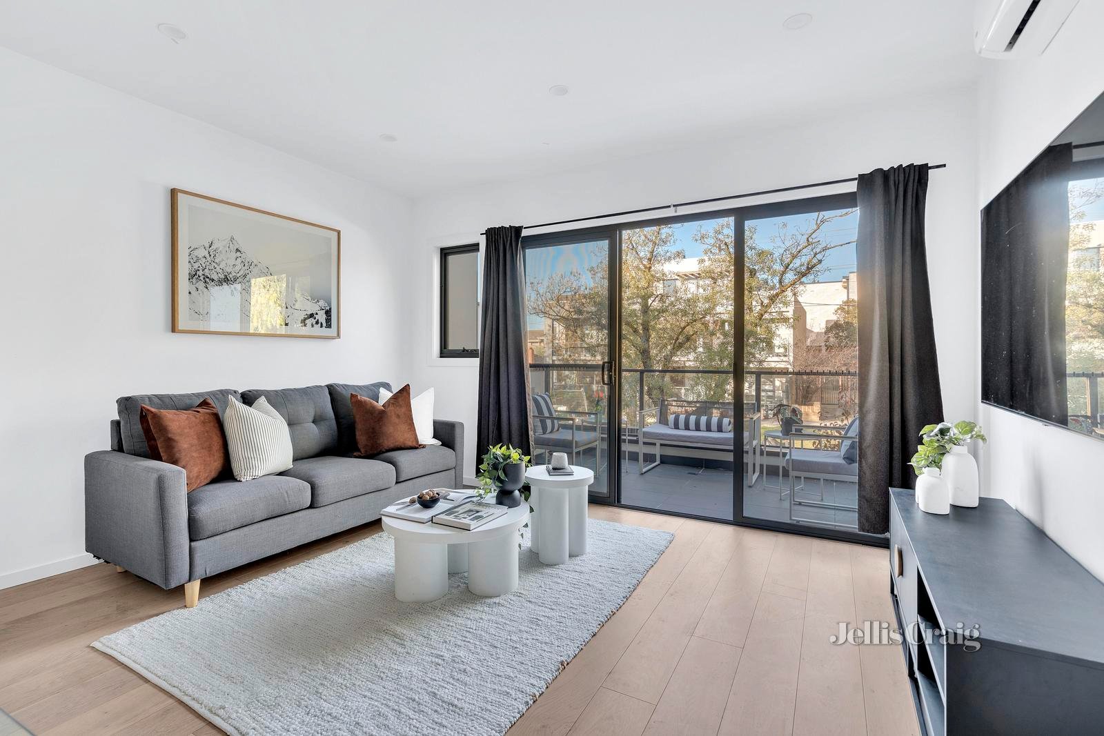 13 Bent Street, Brunswick West image 2
