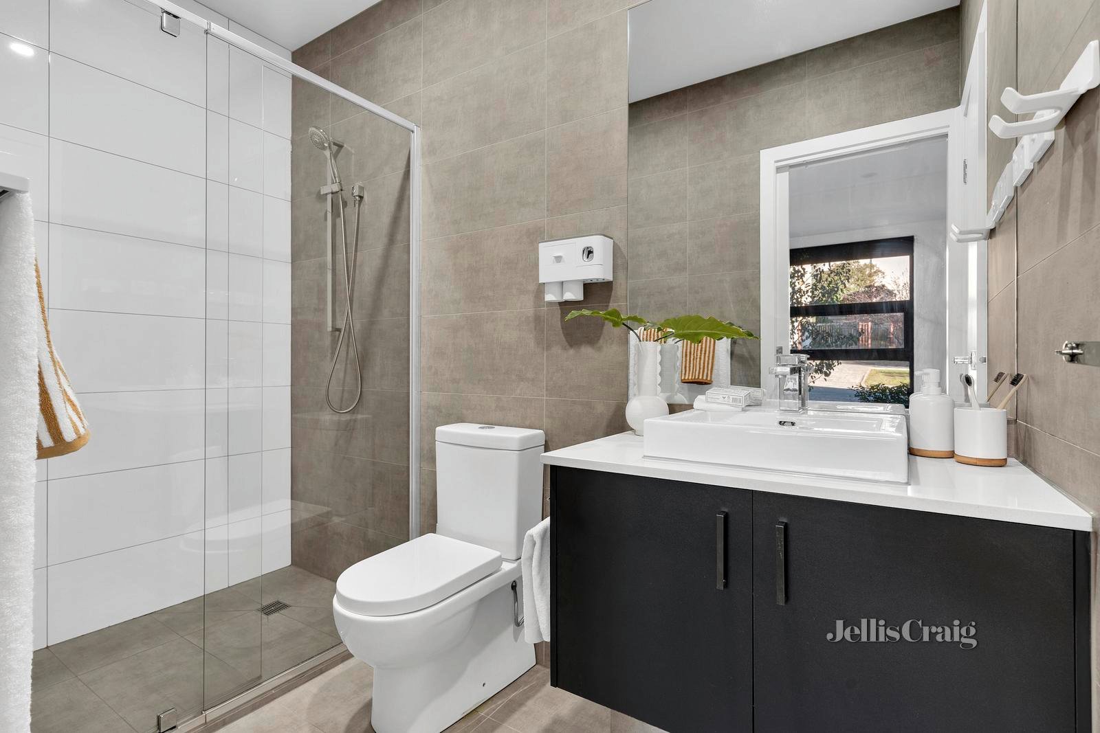 13 Bent Street, Brunswick West image 7