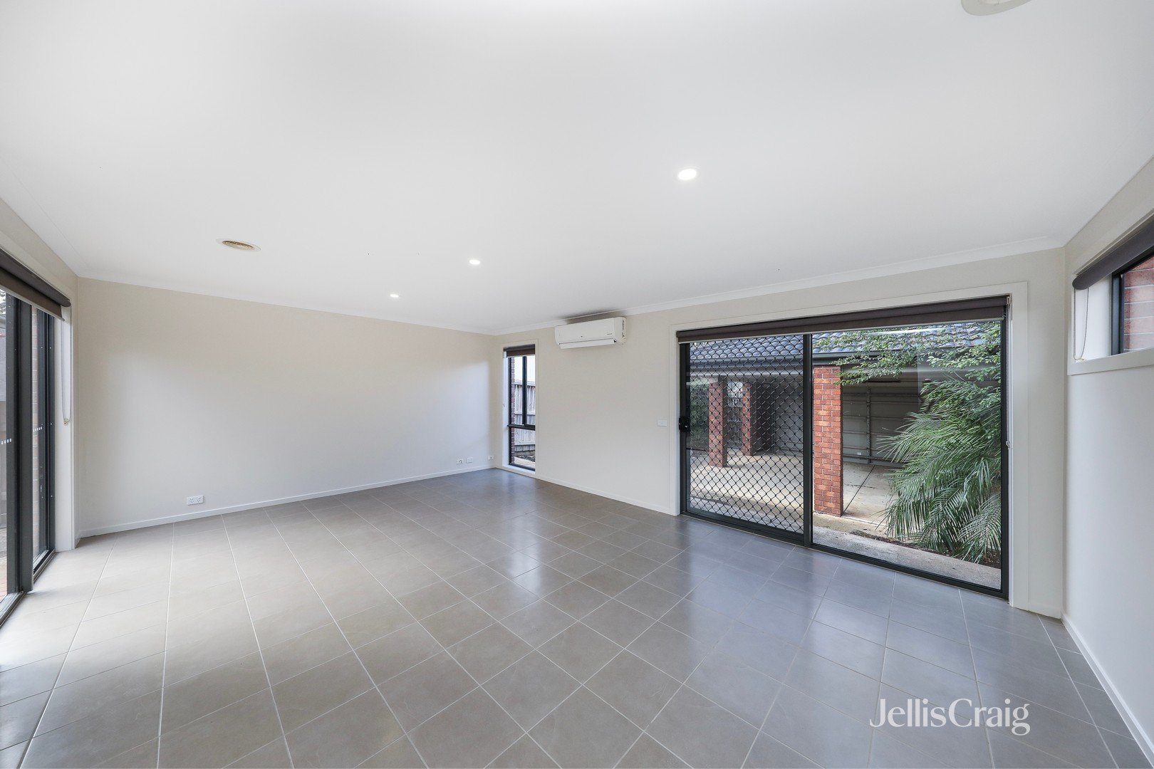 13 Bianca Boulevard, Tarneit image 3