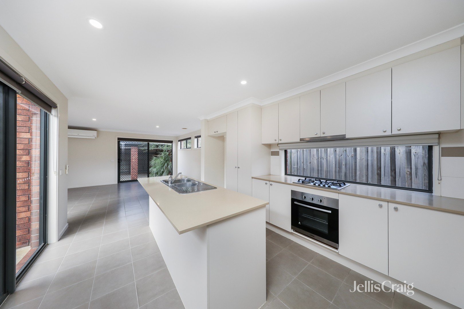 13 Bianca Boulevard, Tarneit image 5