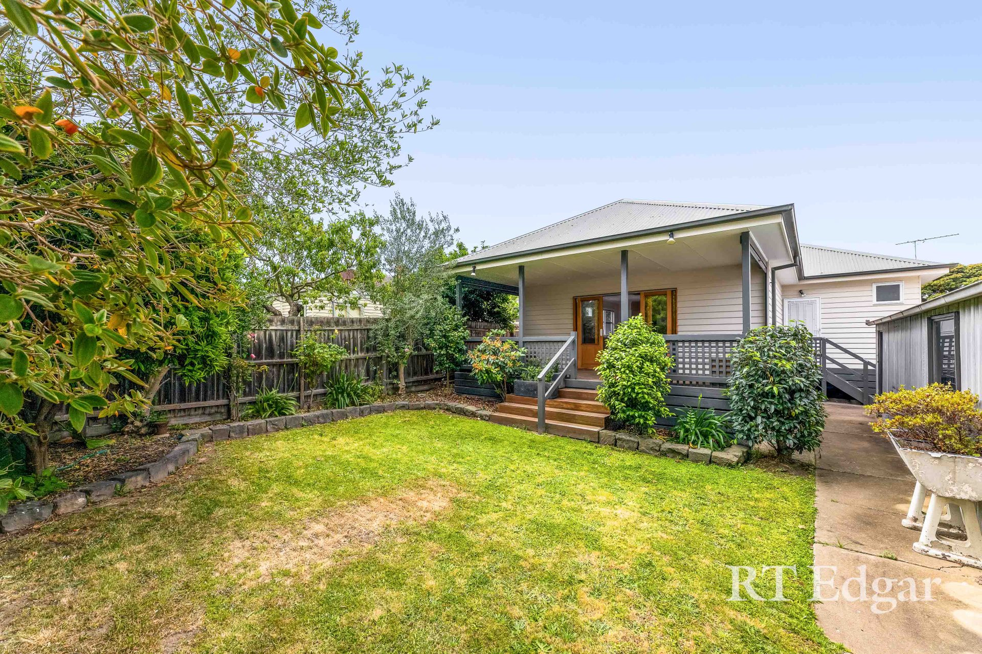 Property Gallery Thumbnail 10
