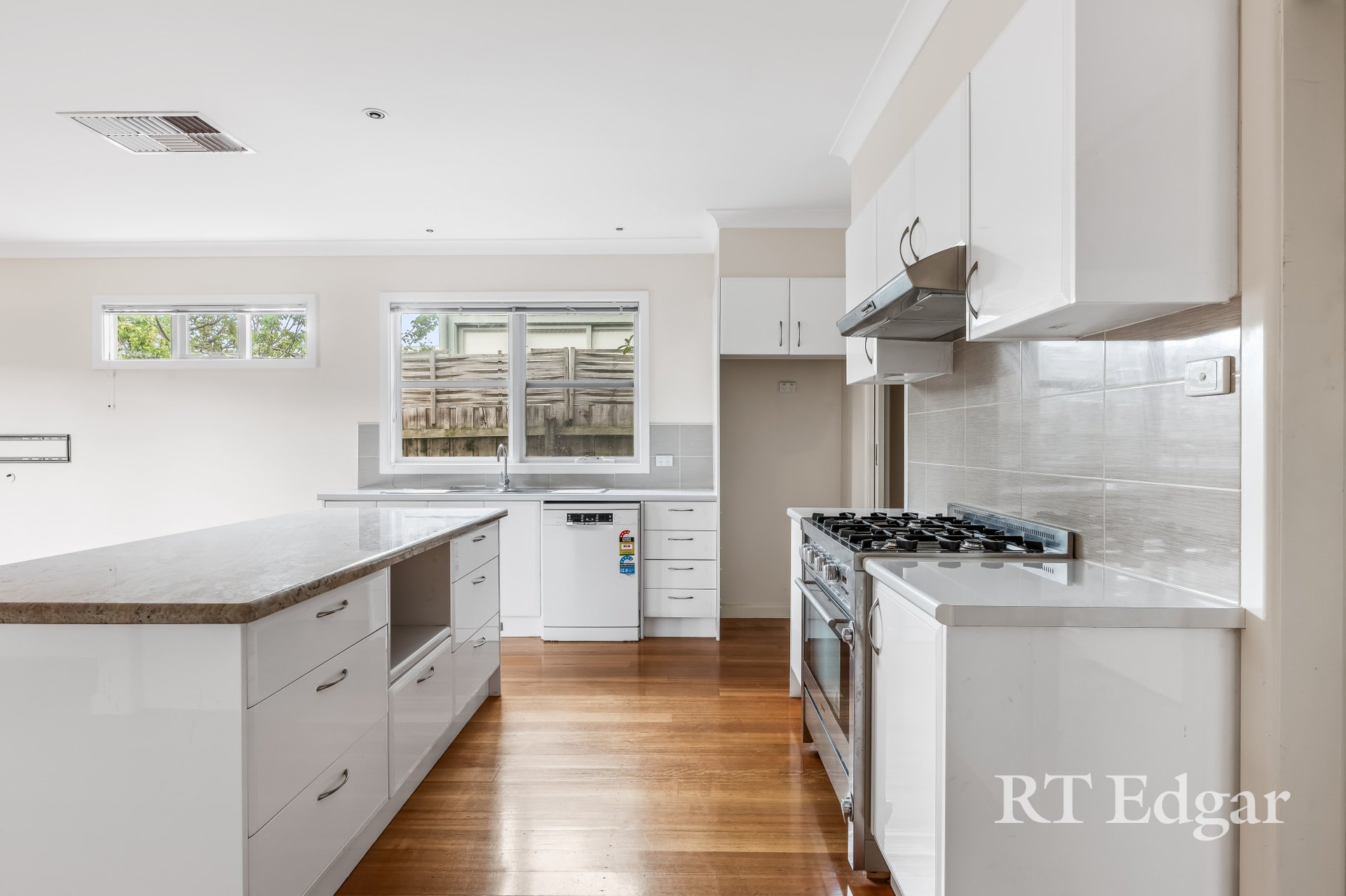 Property Gallery Thumbnail 2