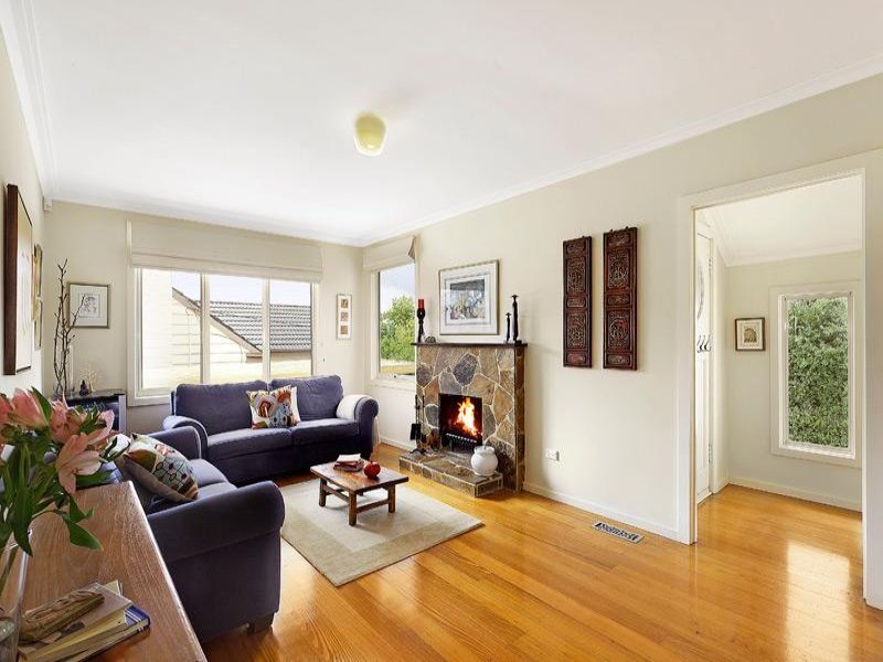 13 Byron Street, Box Hill South image 2