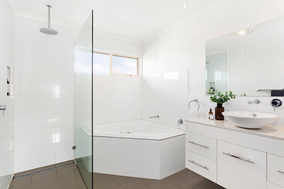 13 Byron Street, Box Hill South image 10