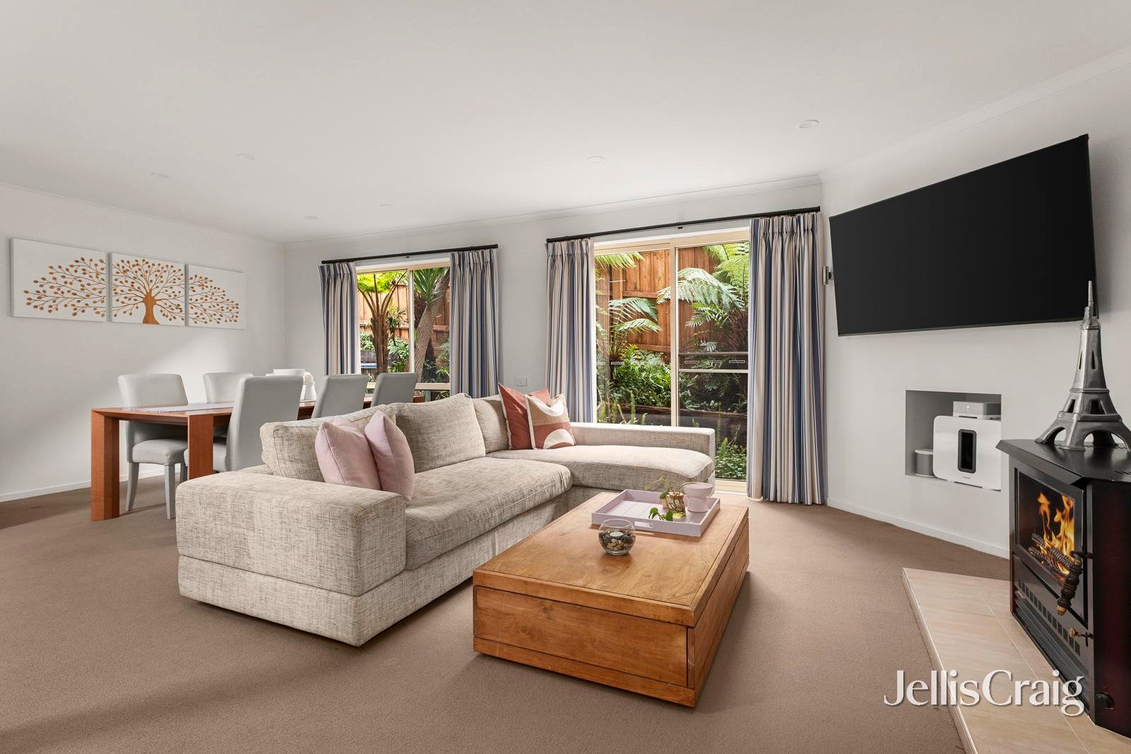 1/3 Carmen Close, Eltham image 5