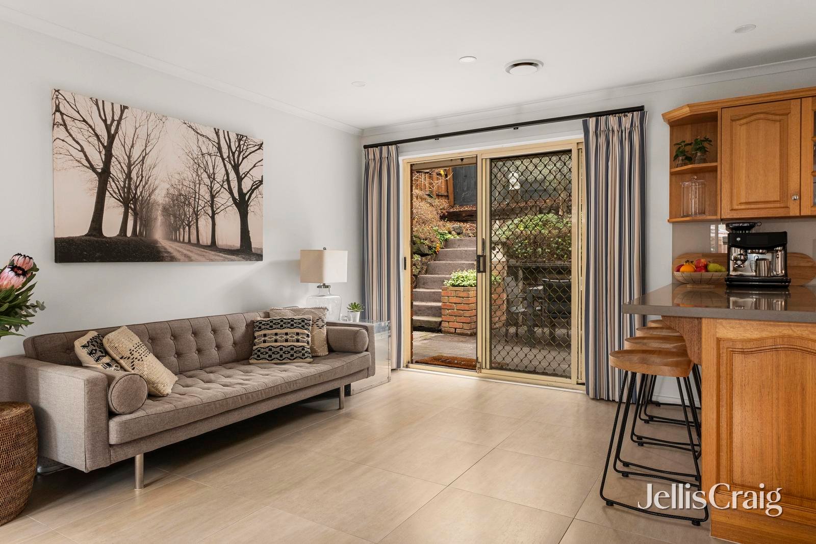 1/3 Carmen Close, Eltham image 8