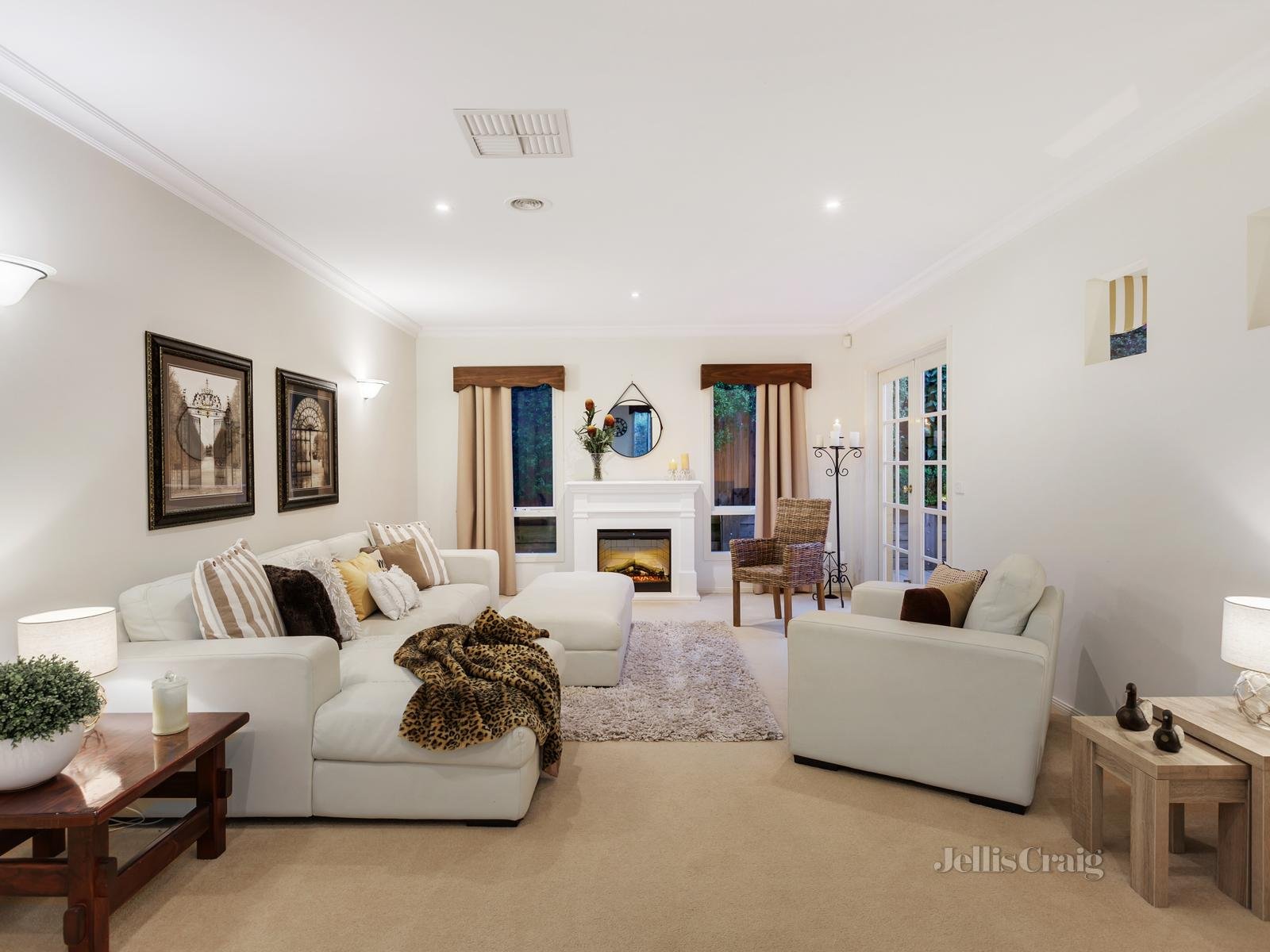 13 Champagne Rise, Chirnside Park image 4