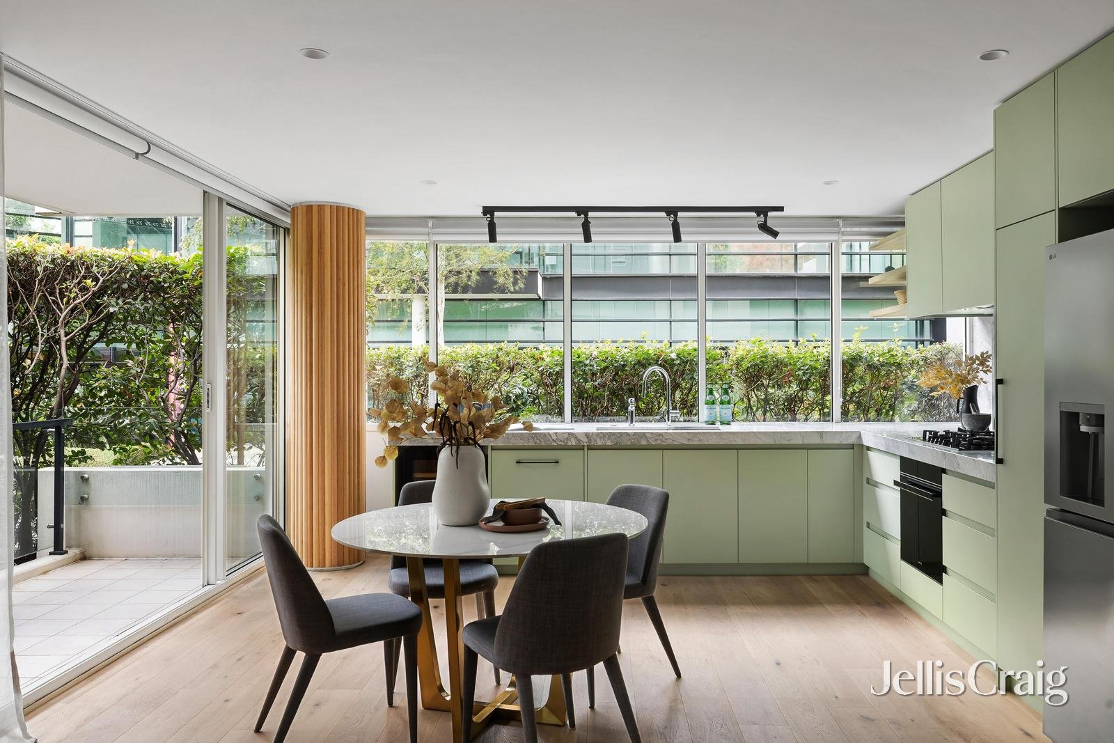 1/3 Chapel Mews, South&nbsp;Yarra image 4