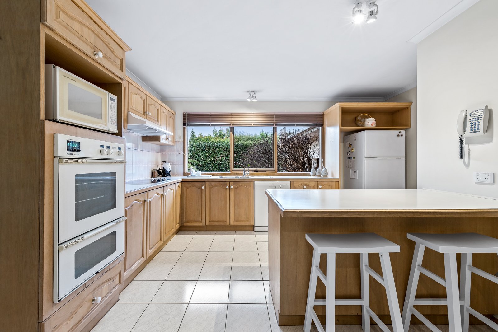 13 Chappell Drive, Wantirna South image 6