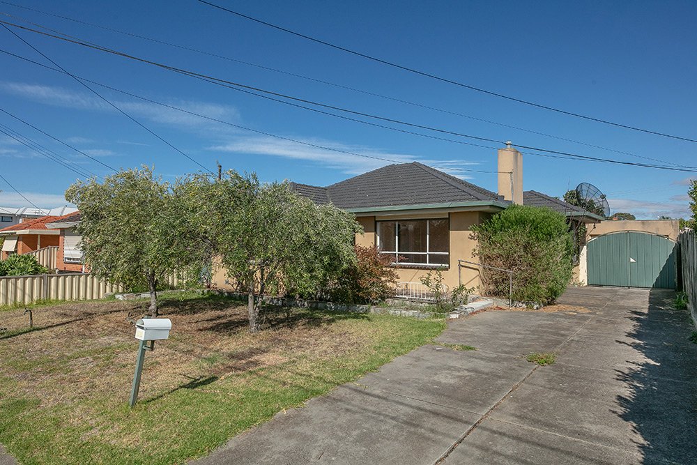 13 Chaumont Drive, Avondale Heights VIC 3034