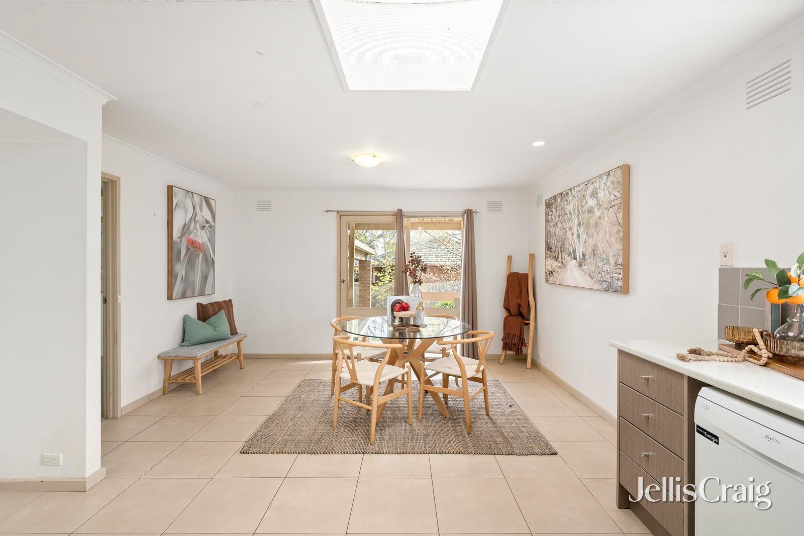 13 Churchill Drive, Mooroolbark image 5