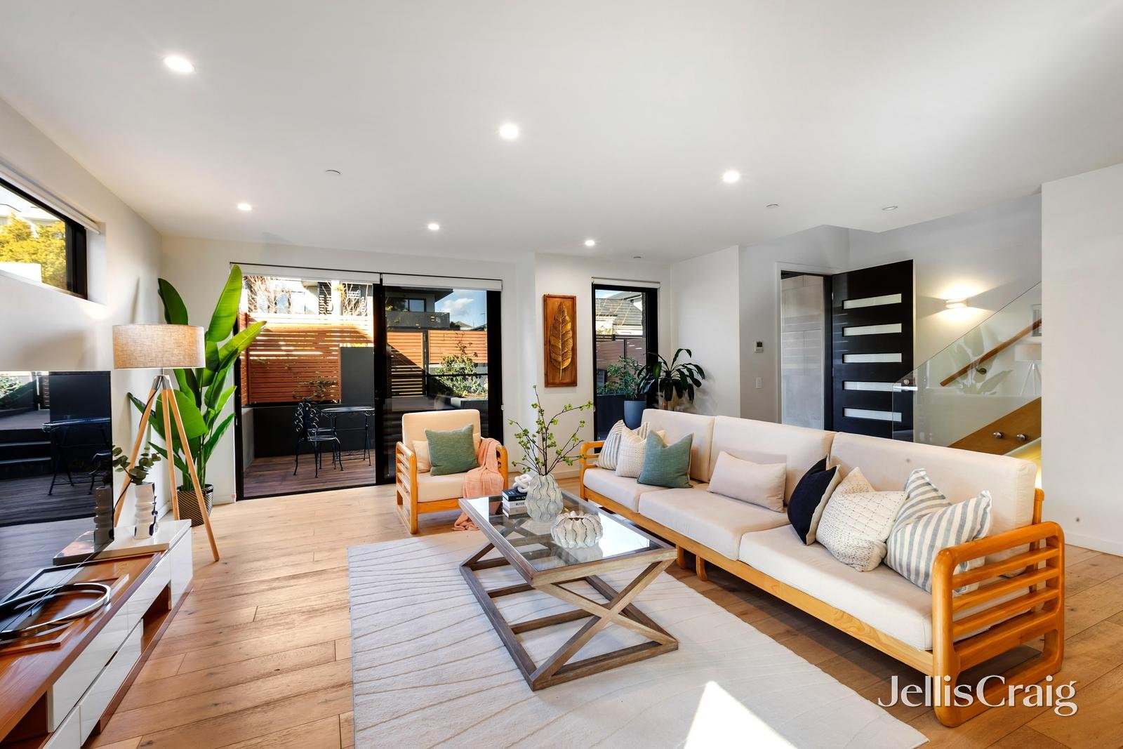 1/3 Claire Street, Mckinnon image 2
