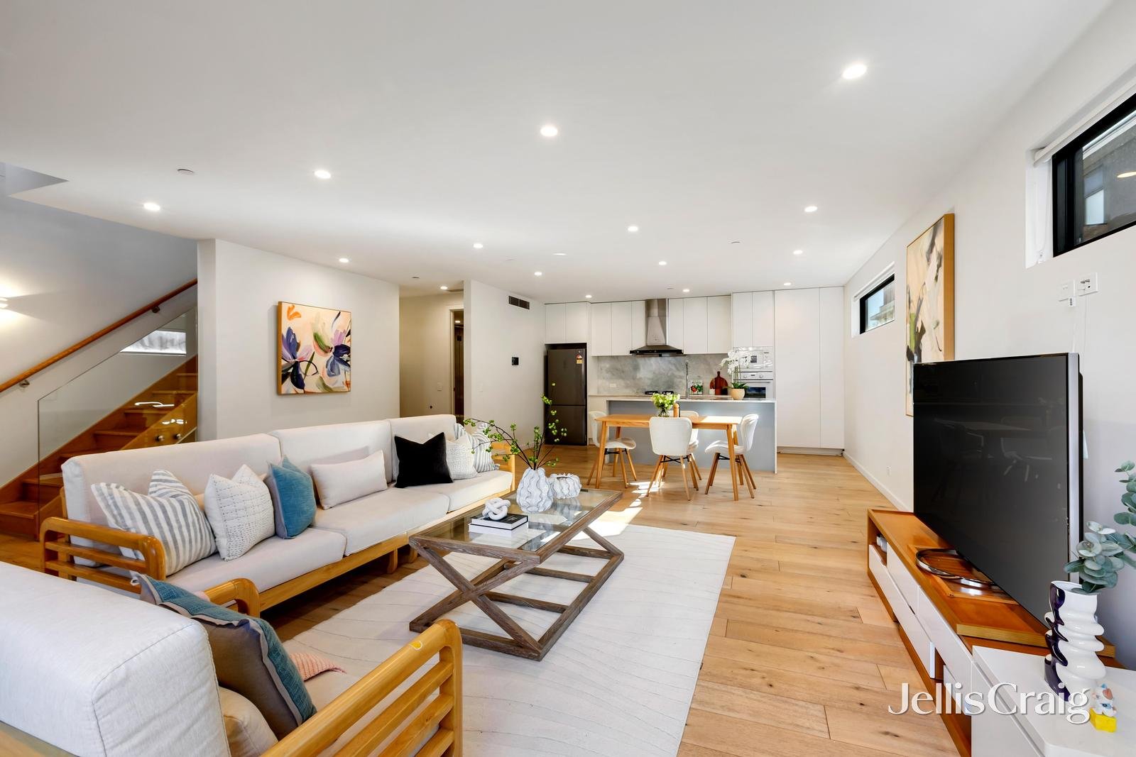 1/3 Claire Street, Mckinnon image 4