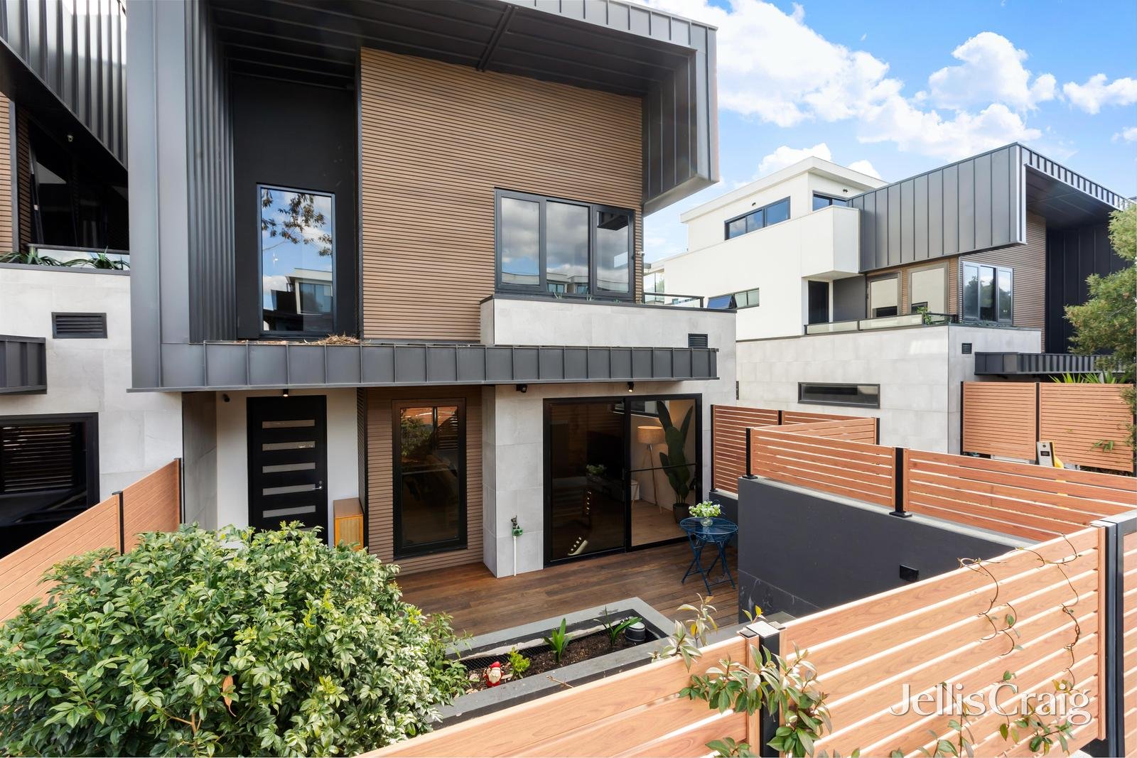 1/3 Claire Street, Mckinnon image 12