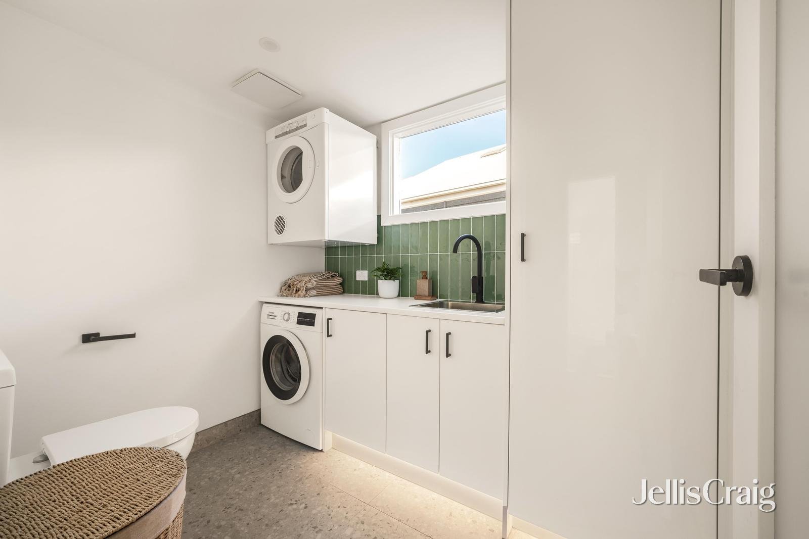 1/3 Clare Street, Parkdale image 10