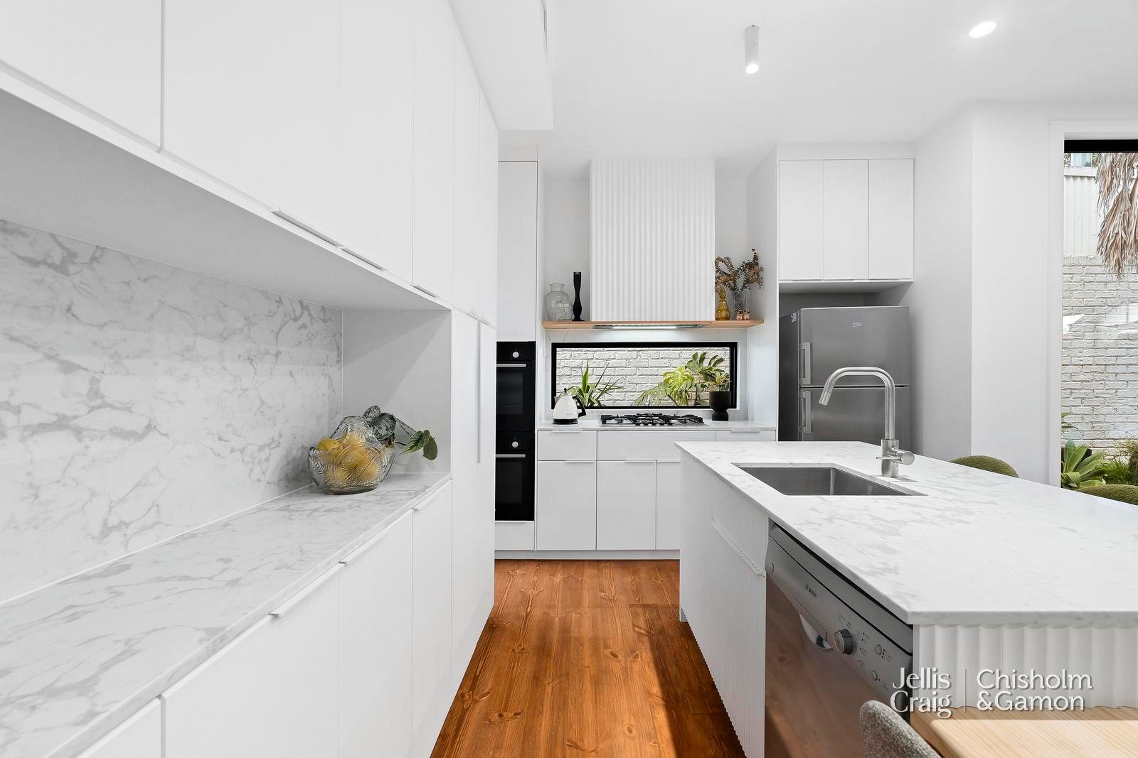 13 Clarke Street, Elwood image 4