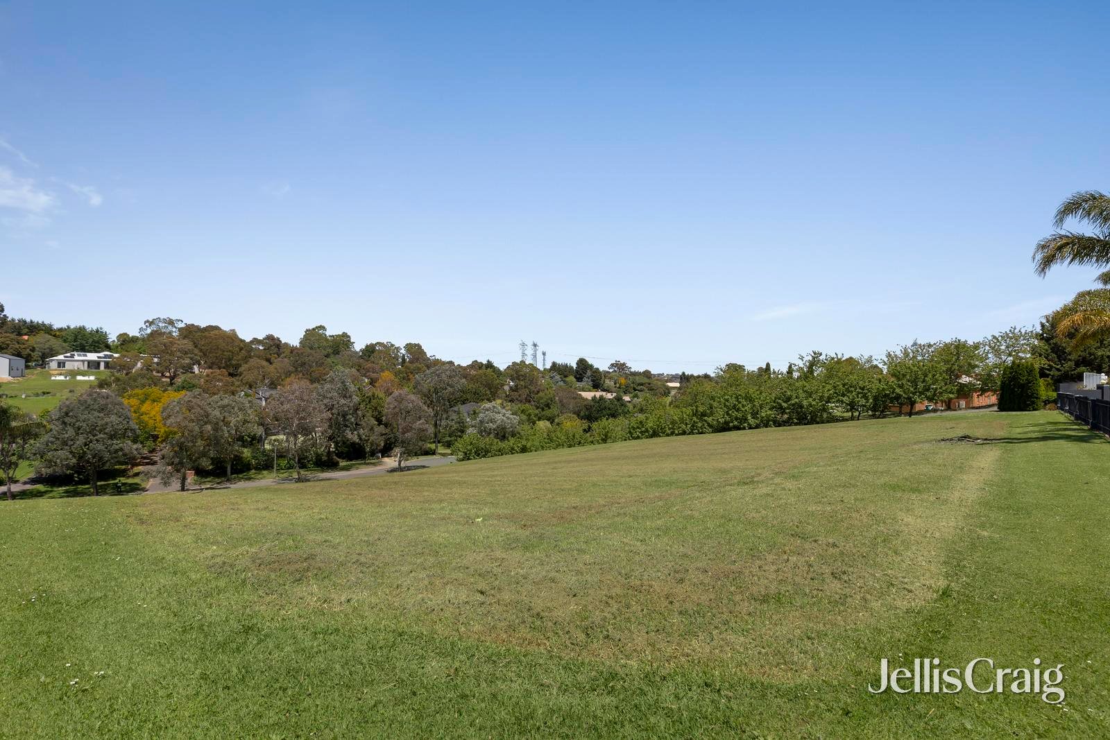 13 Clematis Court, Warrandyte image 3
