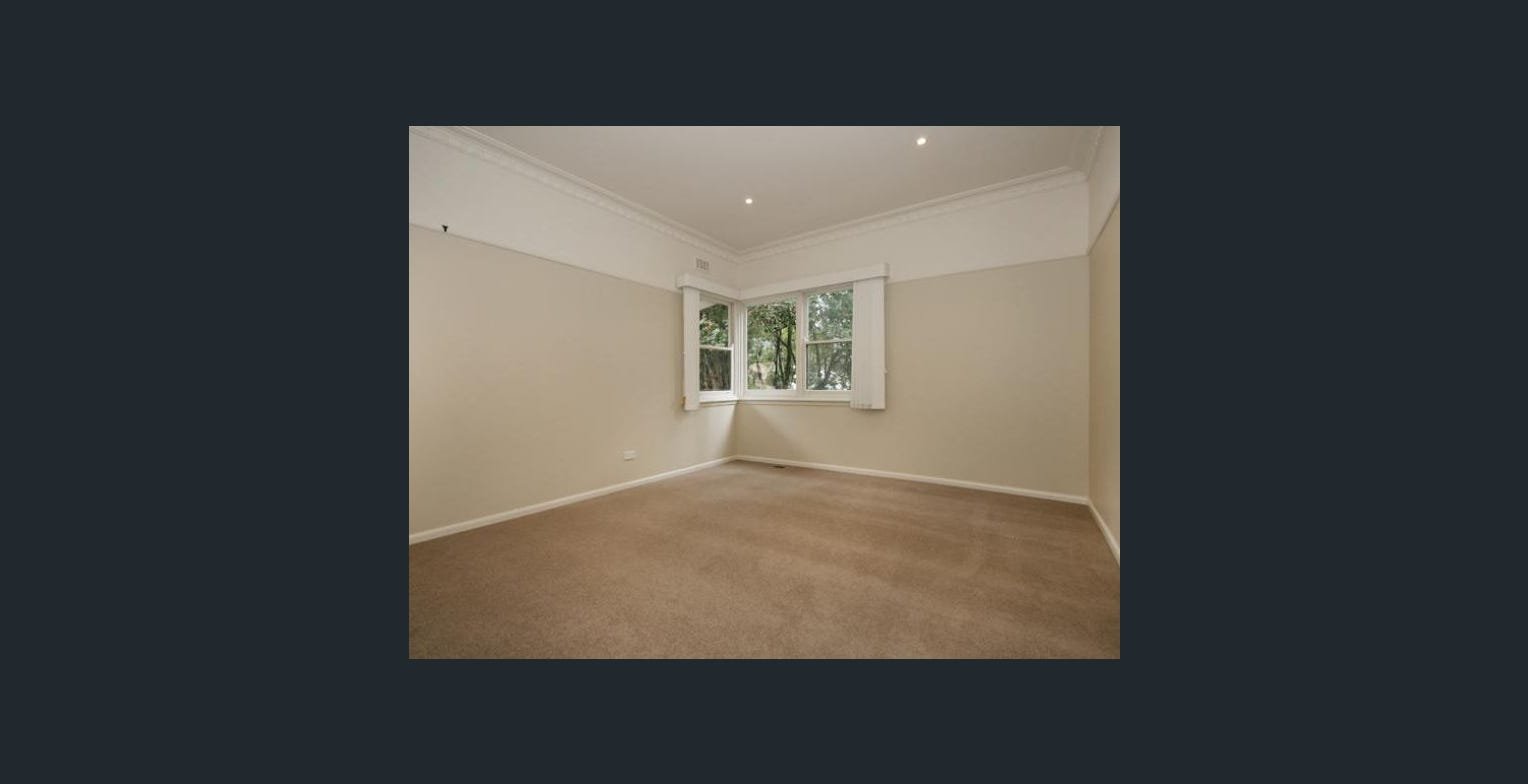 13 Clive Street, Mitcham image 9