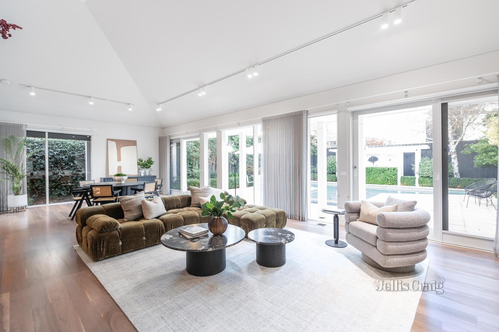 13 Collins Street, Brighton image 5