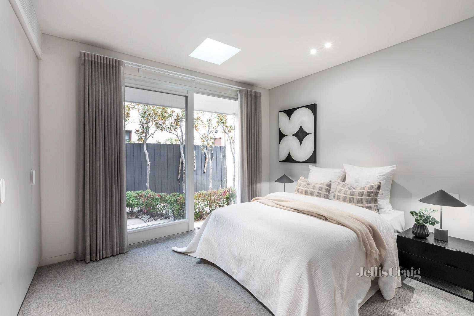 13 Collins Street, Brighton image 11
