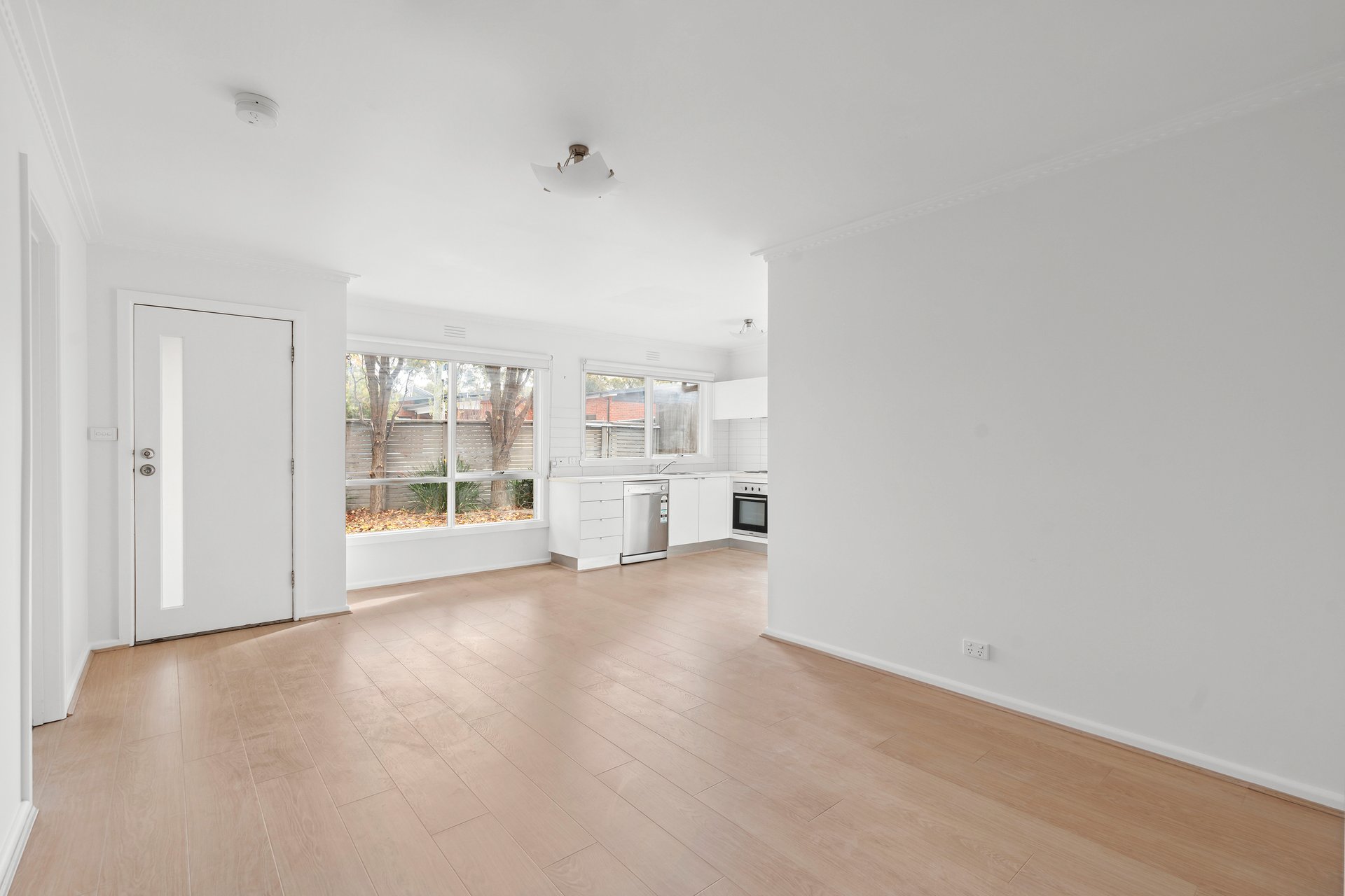 1/3 Colville Court, Herne Hill image 3