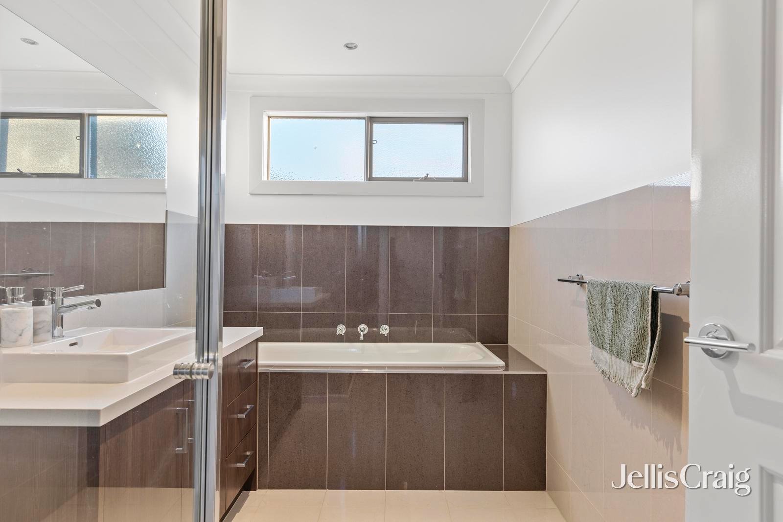 13 Cone Street, Bulleen image 11