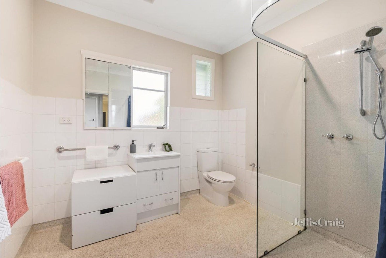 13 Cormick Street Street, Bentleigh East image 11