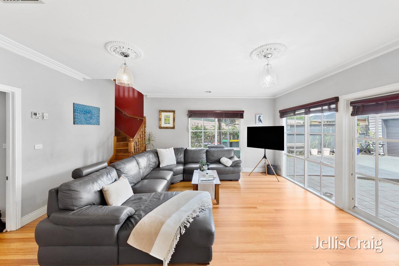 13 Dalgarno Street, Williamstown image 2