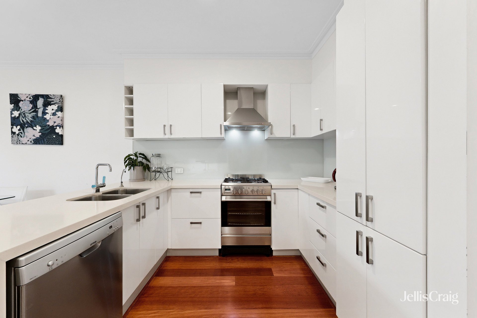 13 Davis Street, Kensington image 2