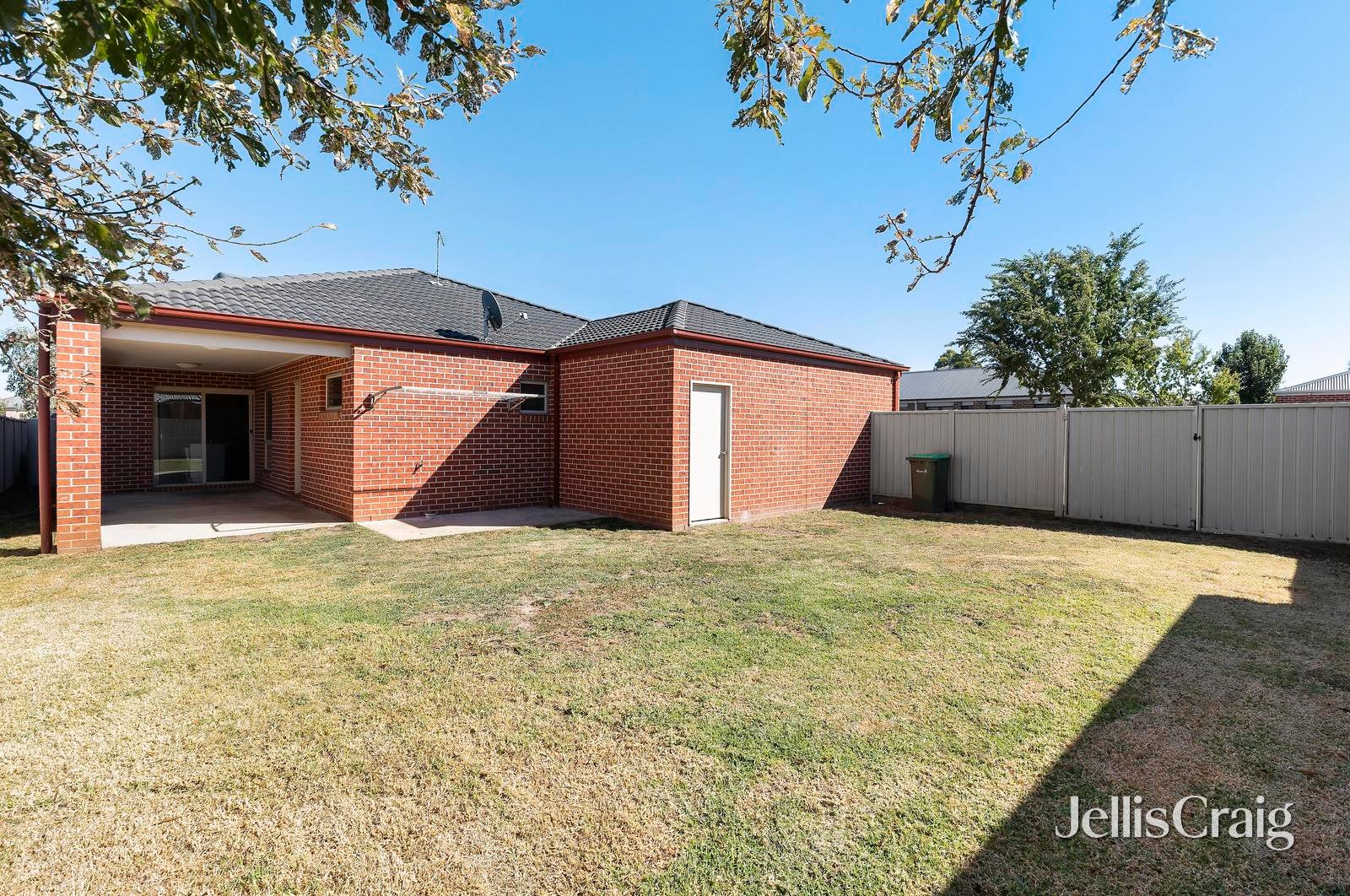 13 Deakin Drive, Delacombe image 2