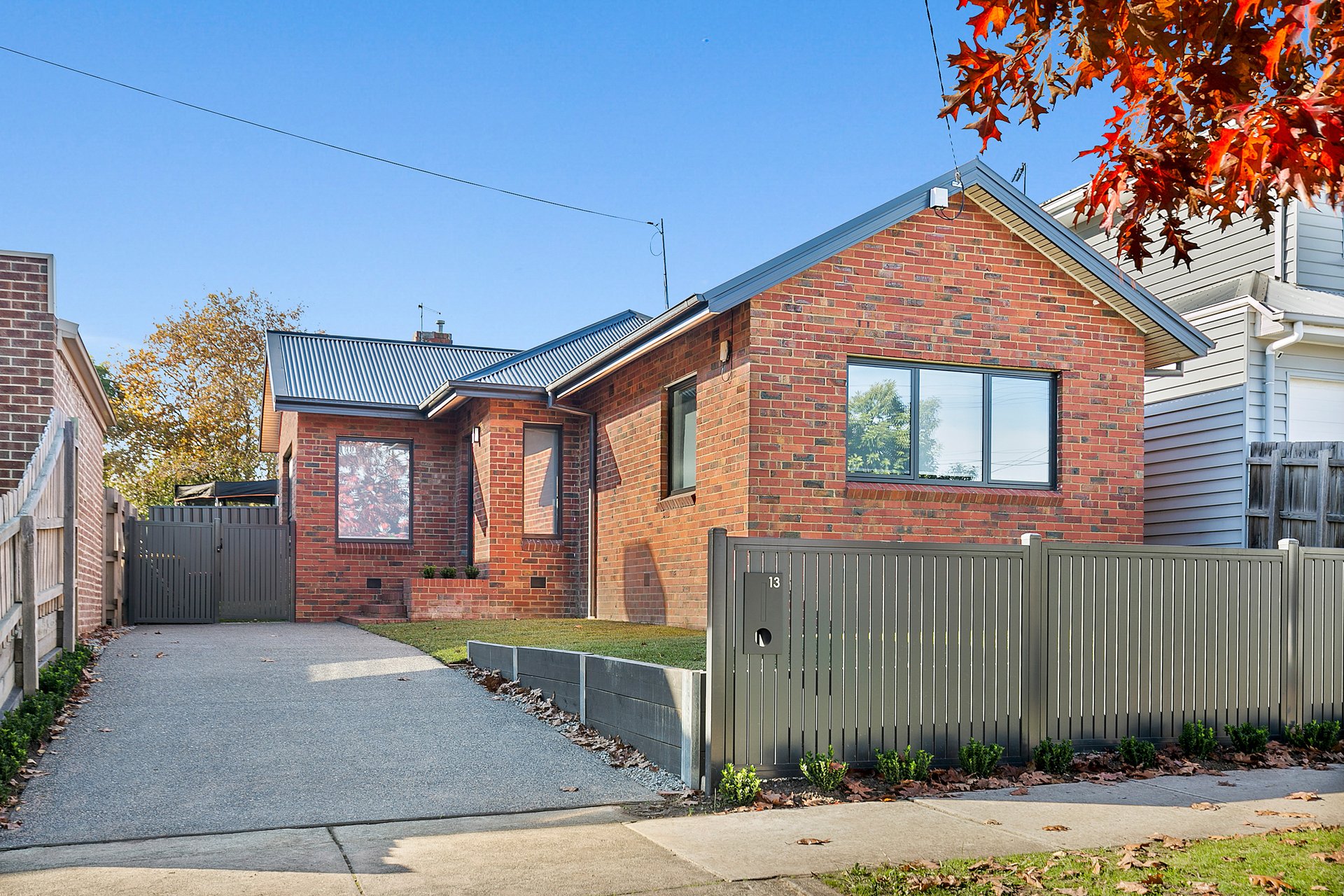 13 Deakin Street, Mitcham image 1