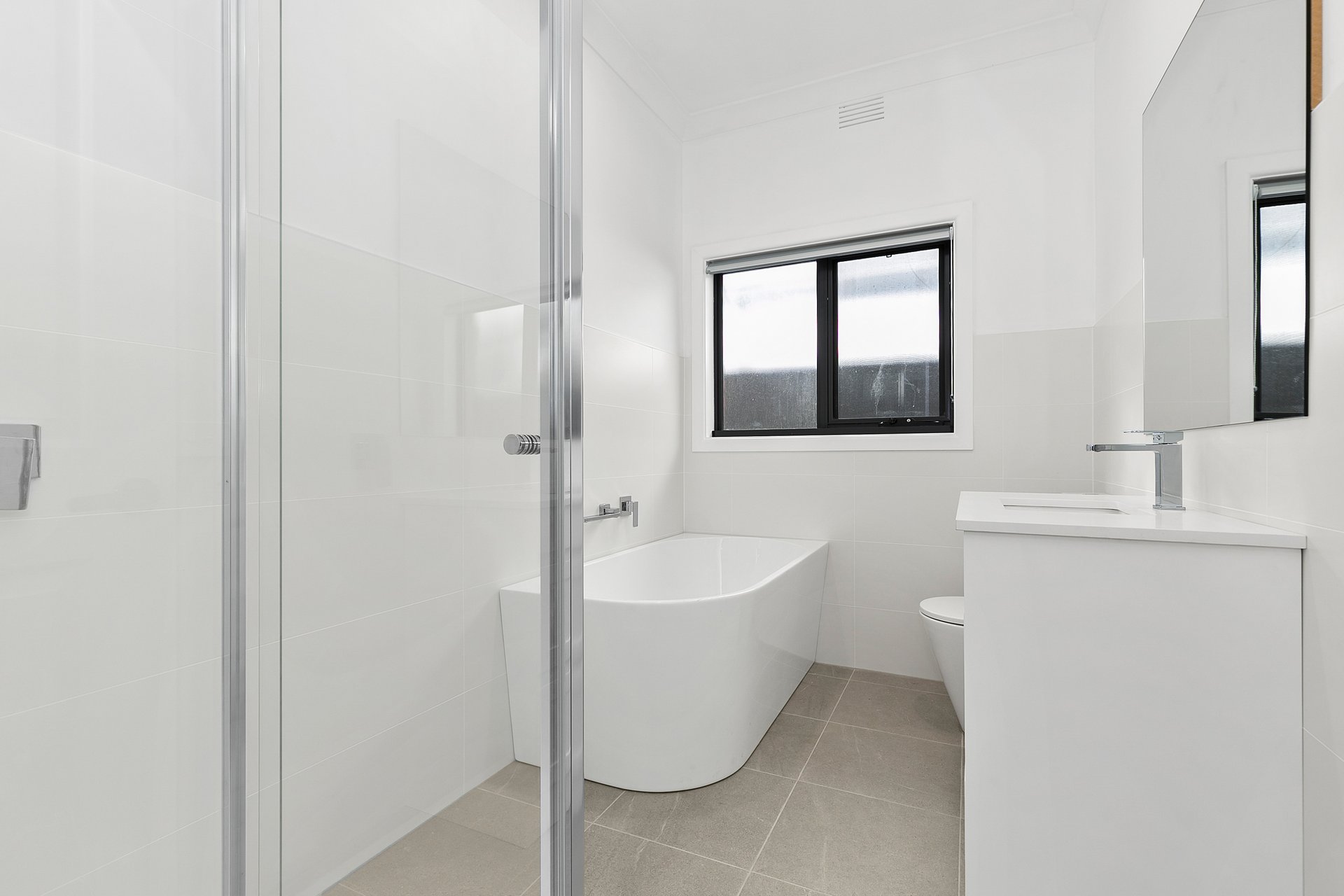 13 Deakin Street, Mitcham image 6