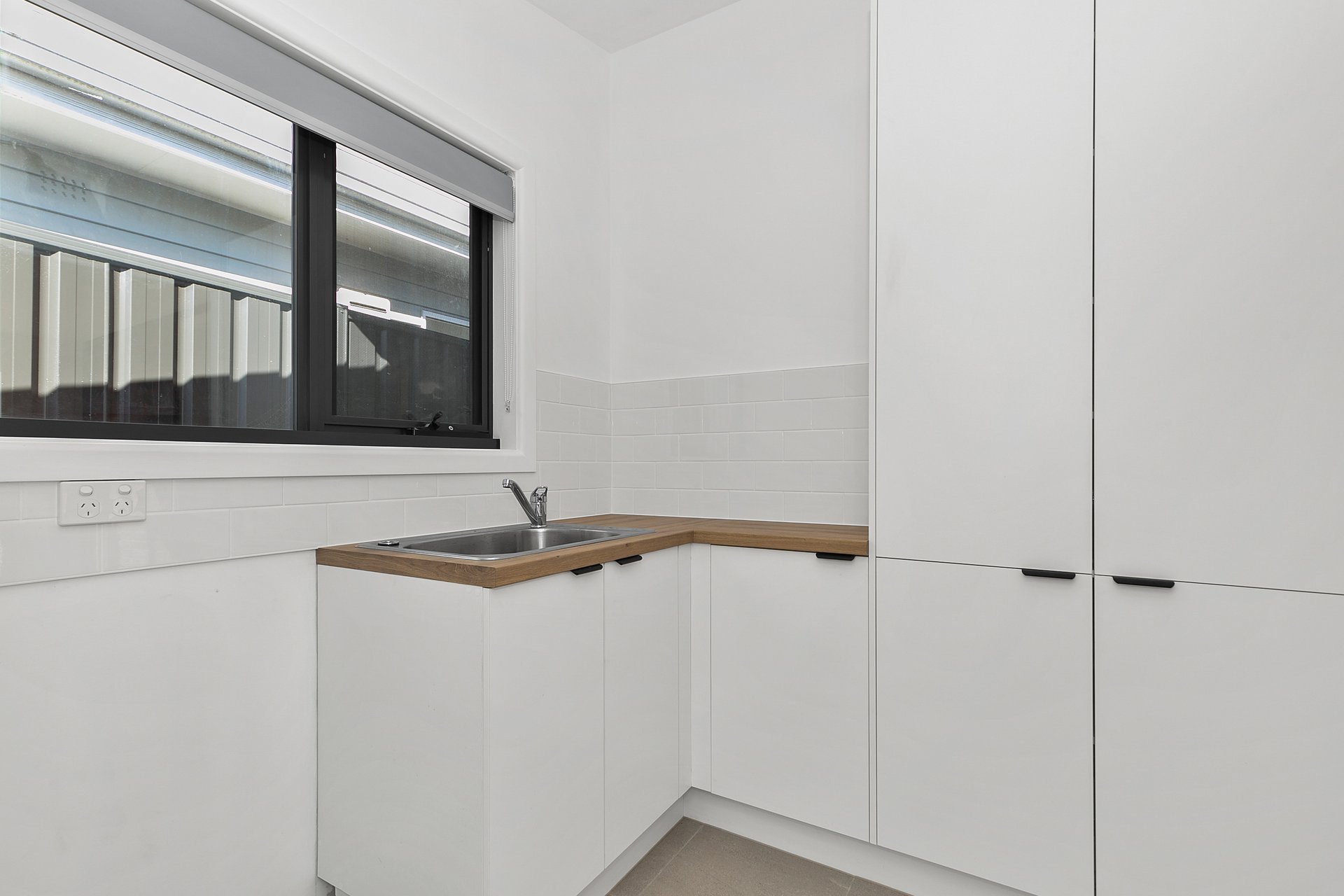 13 Deakin Street, Mitcham image 9