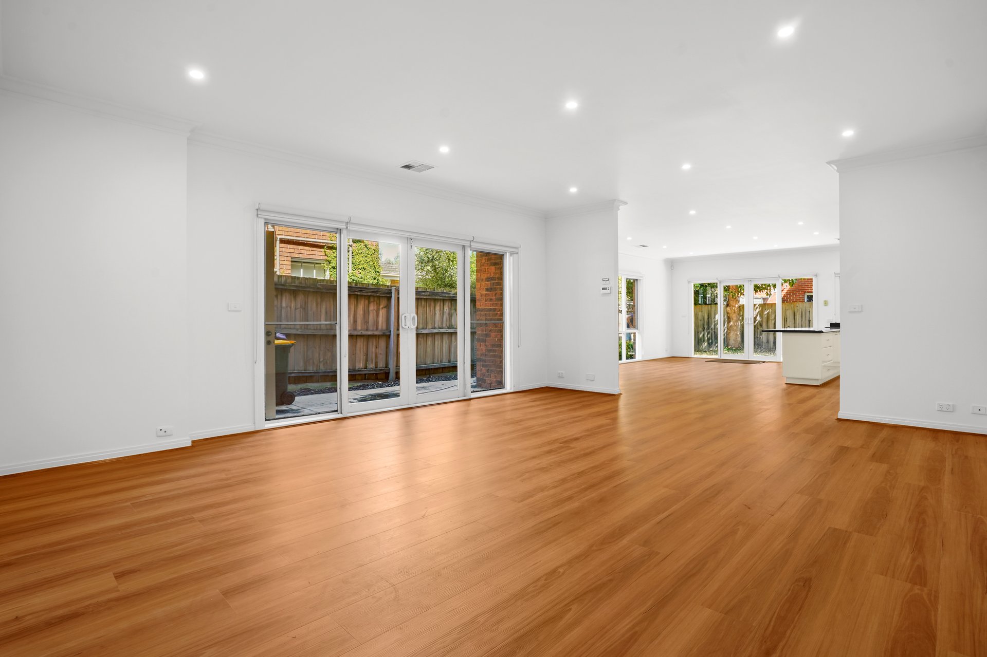 Property Gallery Thumbnail 3