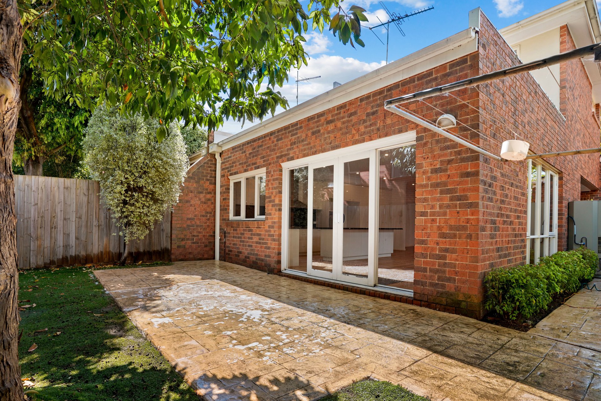 Property Gallery Thumbnail 8