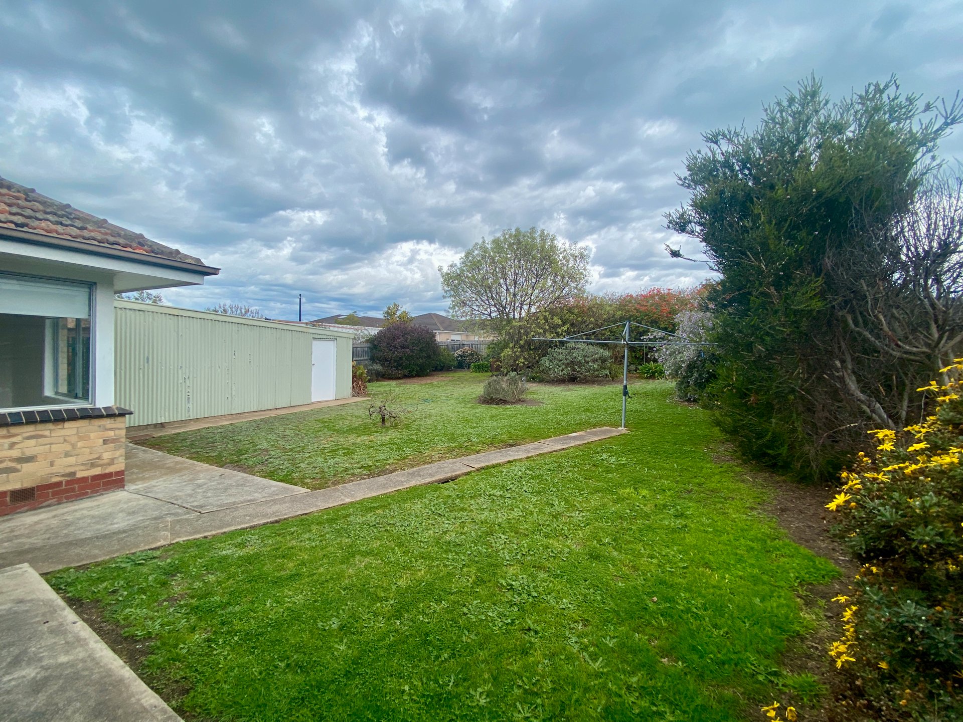 13 Dean Street, Belmont image 12