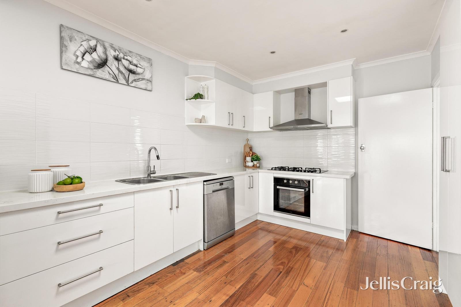 13 Delville Avenue, Mentone image 4