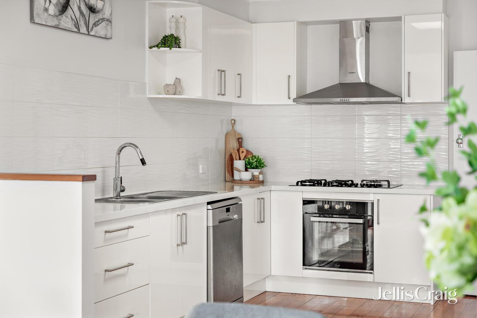 13 Delville Avenue, Mentone image 5
