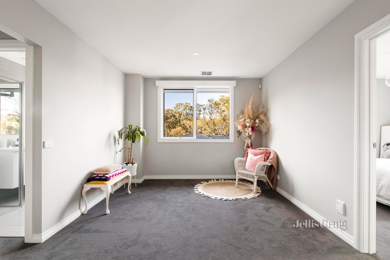 1/3 Diamond Street, Eltham image 17