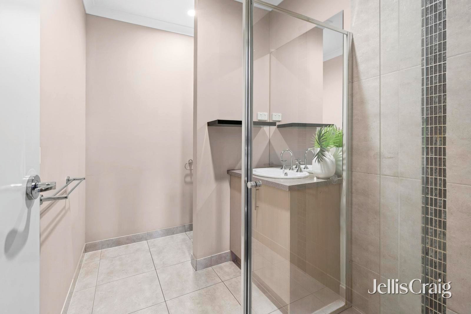 13 Domain Avenue, Curlewis image 11