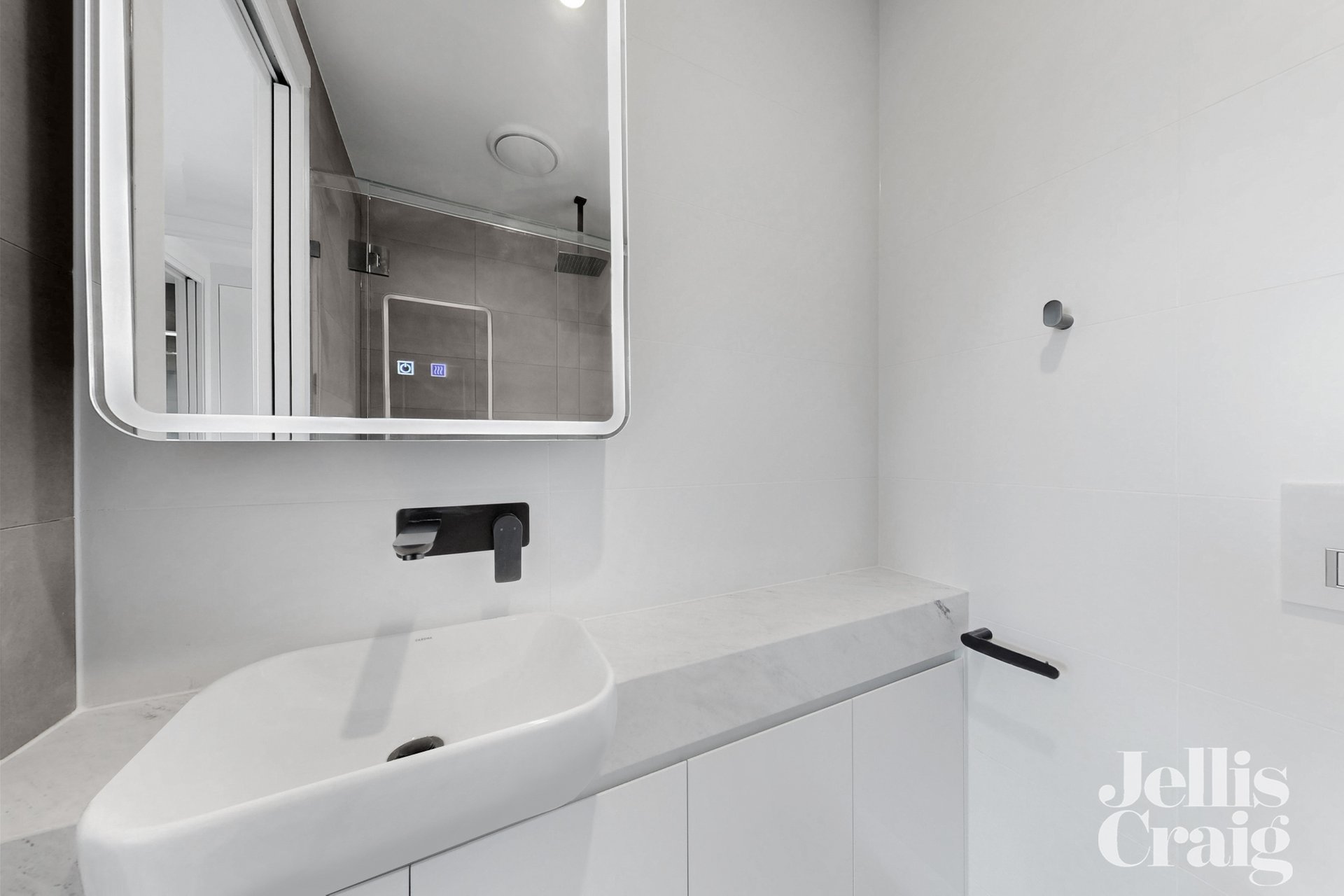 1/3 Duckmanton Court, Bentleigh East image 17