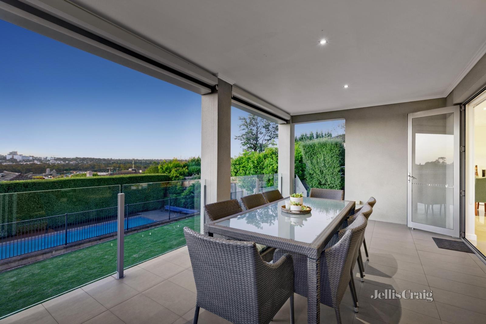 13 Dumossa Avenue, Bulleen image 3