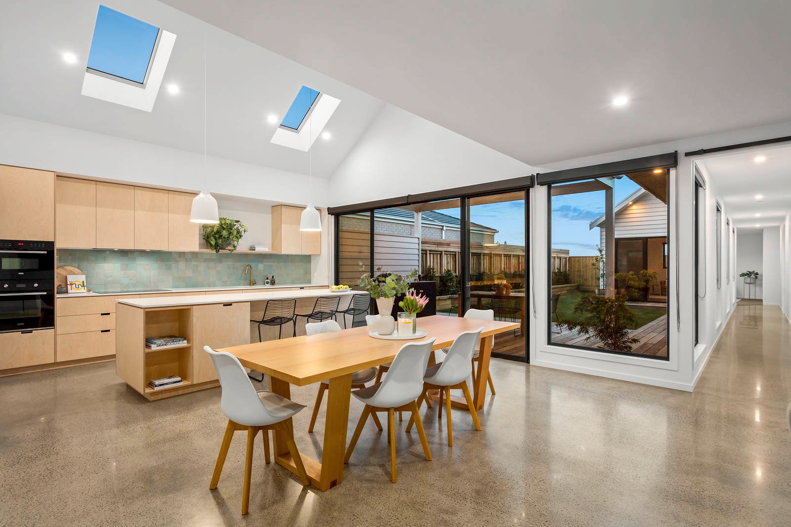 Property Gallery Thumbnail 6