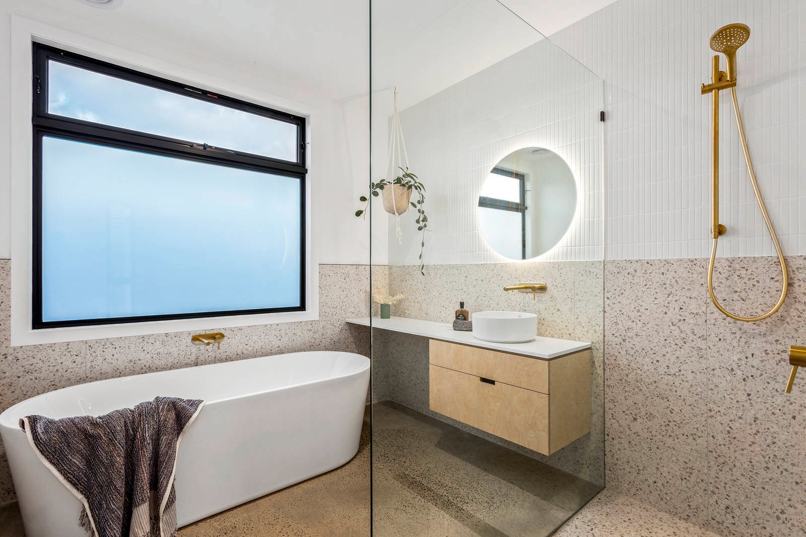 Property Gallery Thumbnail 11
