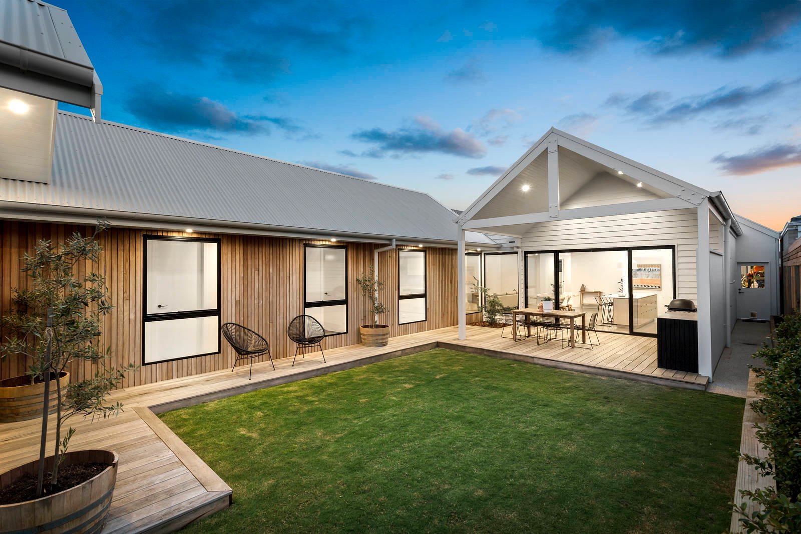 Property Gallery Thumbnail 16