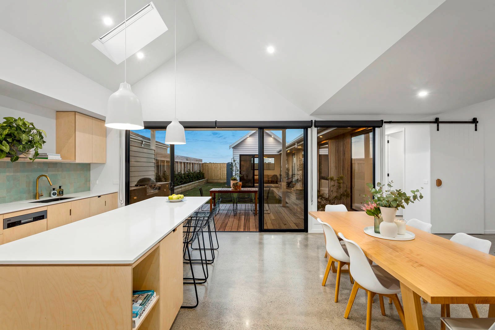 Property Gallery Thumbnail 17