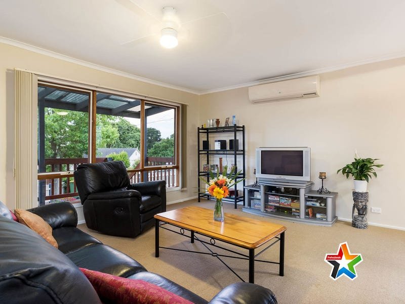 13 Dunoon Street, Mooroolbark image 4