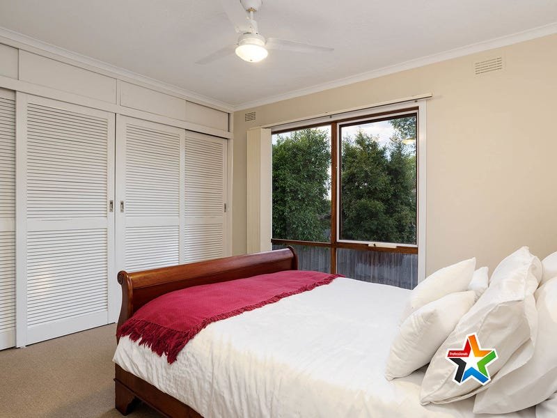 13 Dunoon Street, Mooroolbark image 7